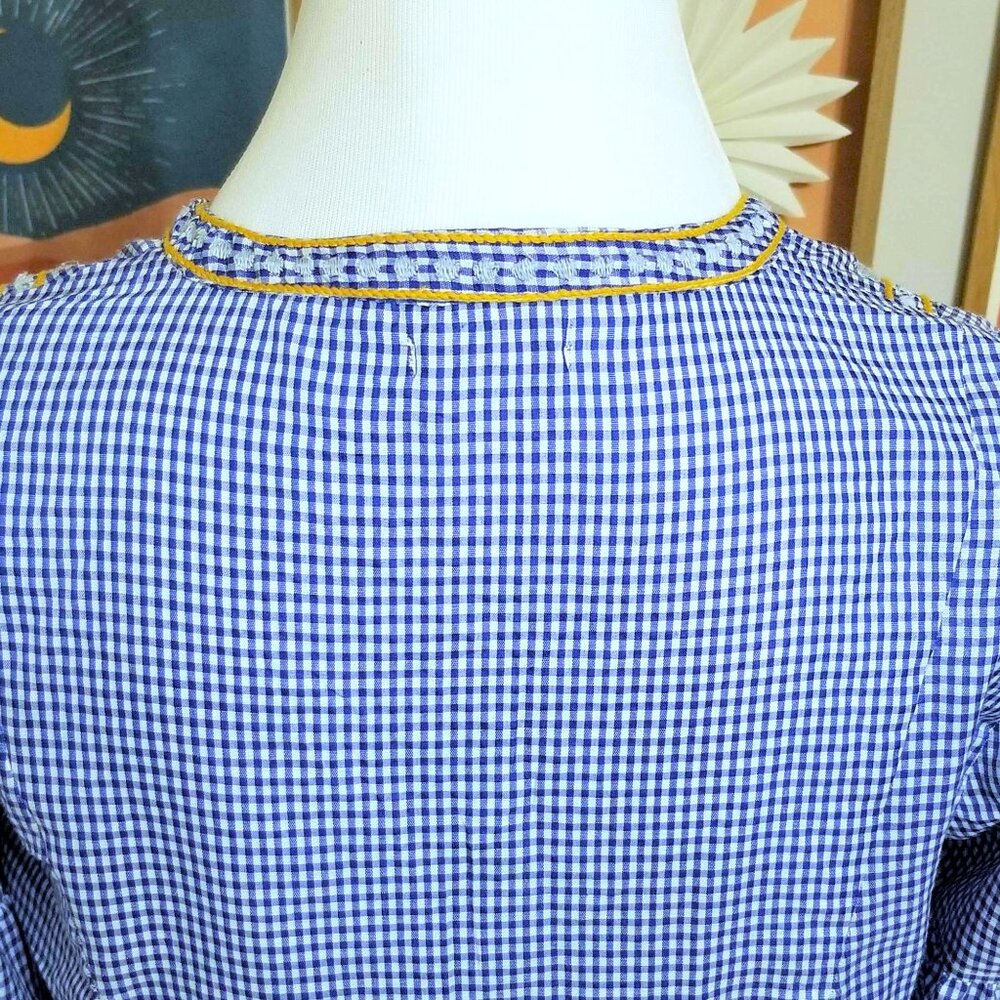 Top, Blouse. Blue & White Gingham. Embroidered. Jennifer & Grace. - Picture 9 of 16